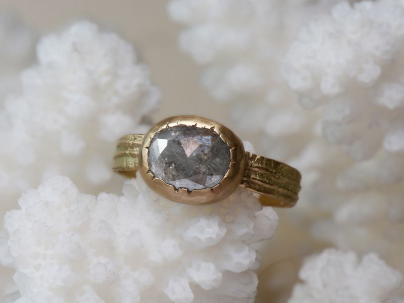 Grey diamond Sitia gold ring by Emmanuelle Zysman