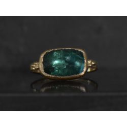 Queen B yellow gold and 8,15cts green tourmaline ring by Emmanuelle Zysman