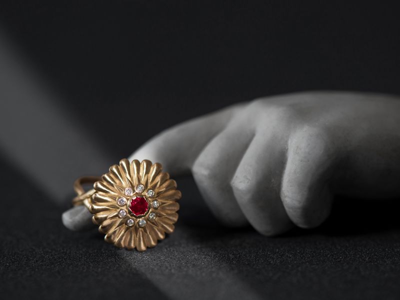 Bague Sacha Rubis et diamants or jaune 18cts par Emmanuelle Zysman