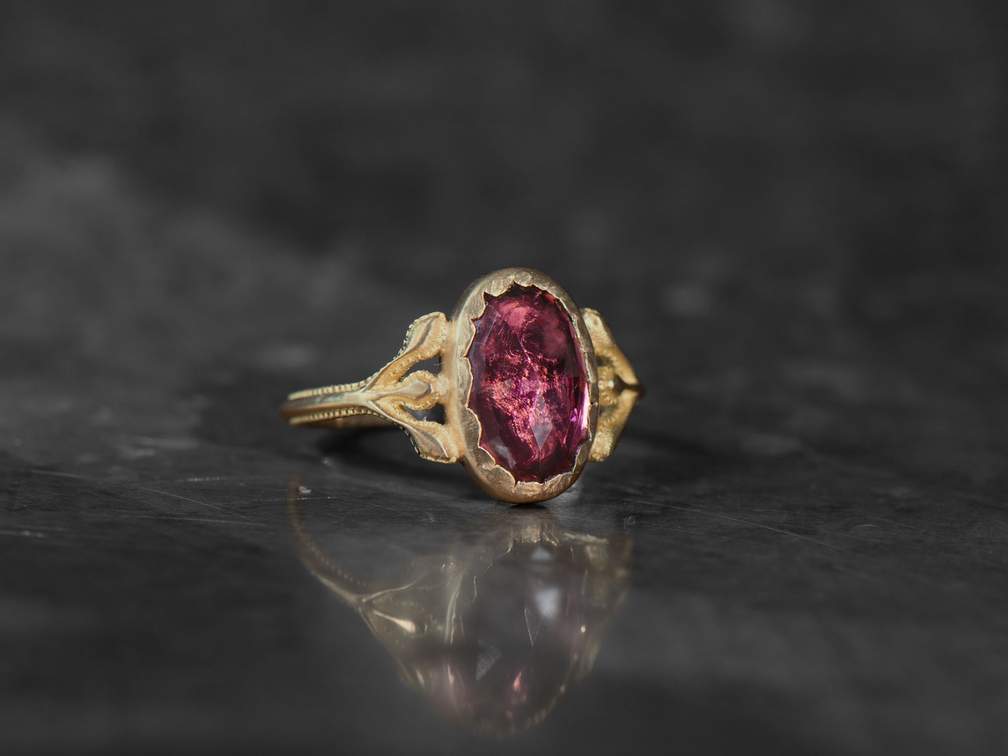Baby Diane 2,33cts oval rose tourmaline and yellow gold ring by Emmanuelle Zysman