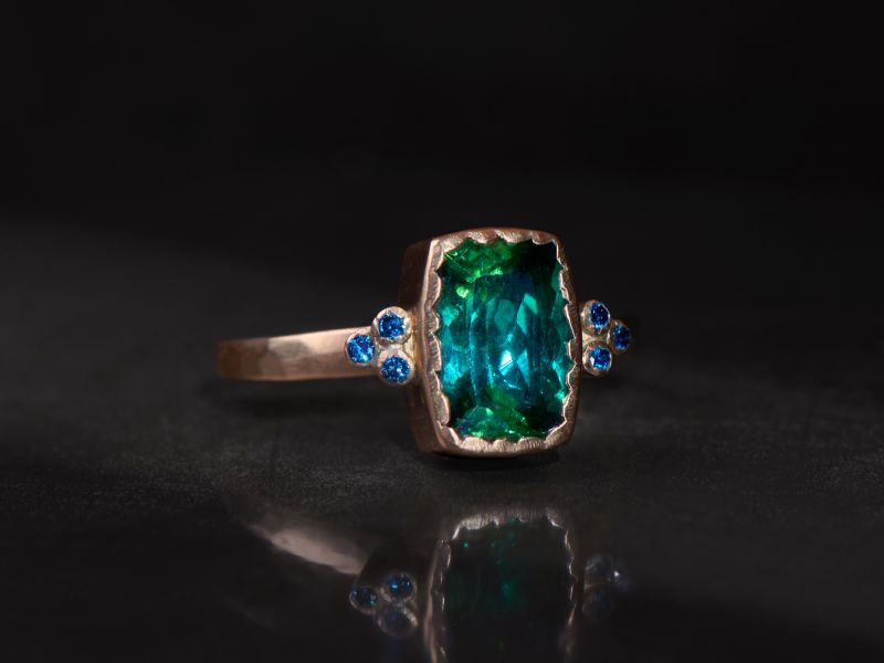 Queen Blue diamond and 2,52cts intense green tourmaline ring by emmanuelle zysman