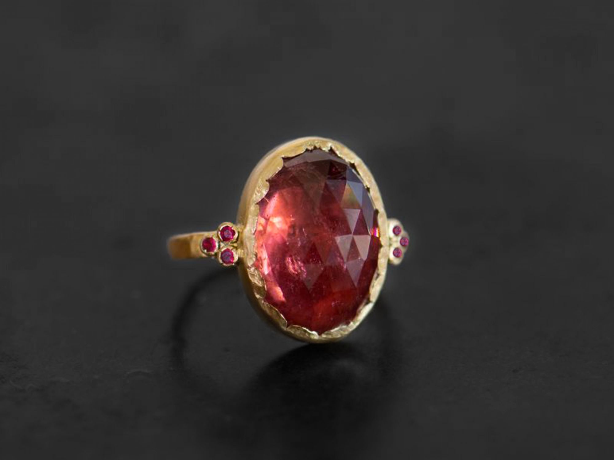 Queen Rubies and 11,44cts pink tourmaline ring by Emmanuelle Zysman