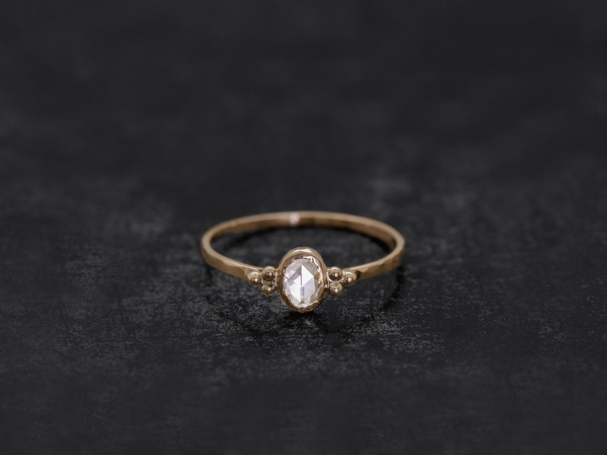 Bague Zelda diamant rosecut ovale miel par Emmanuelle Zysman