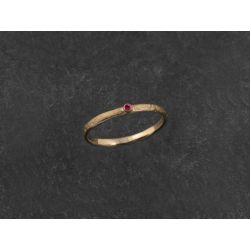 Mon Chéri stone hammered ruby yellow gold ring by Emmanuelle Zysman