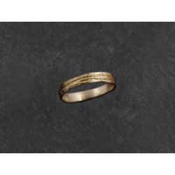 Sitia Large yellow gold ring by Emmanuelle Zysman