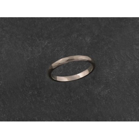 Lorelei hammered champagne white gold  ring for men