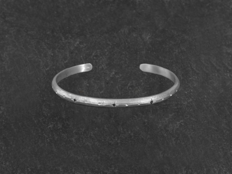Bracelets Stella Argent palladié et diamants noirs homme par Emmanuelle Zysman