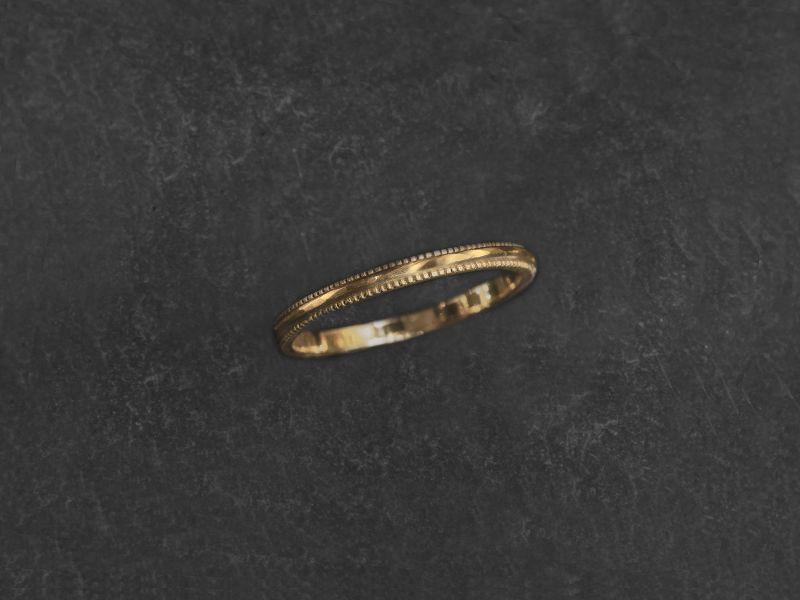 Diane small yellow gold ring