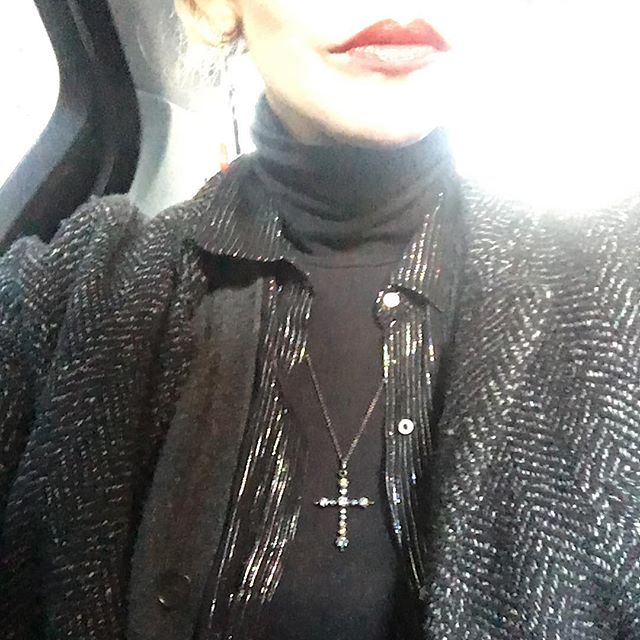 Emmanuelle Zysman : collier croix Torcello diamant