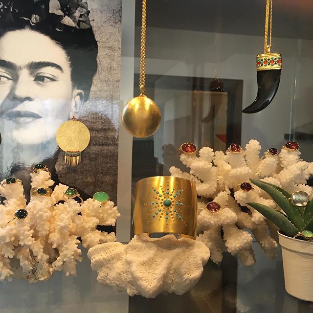 Emmanuelle Zysman : vitrine Frida à la boutique Martyrs